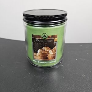 Goose Creek Apple Cheesecake Cupcake Single Wick Candle